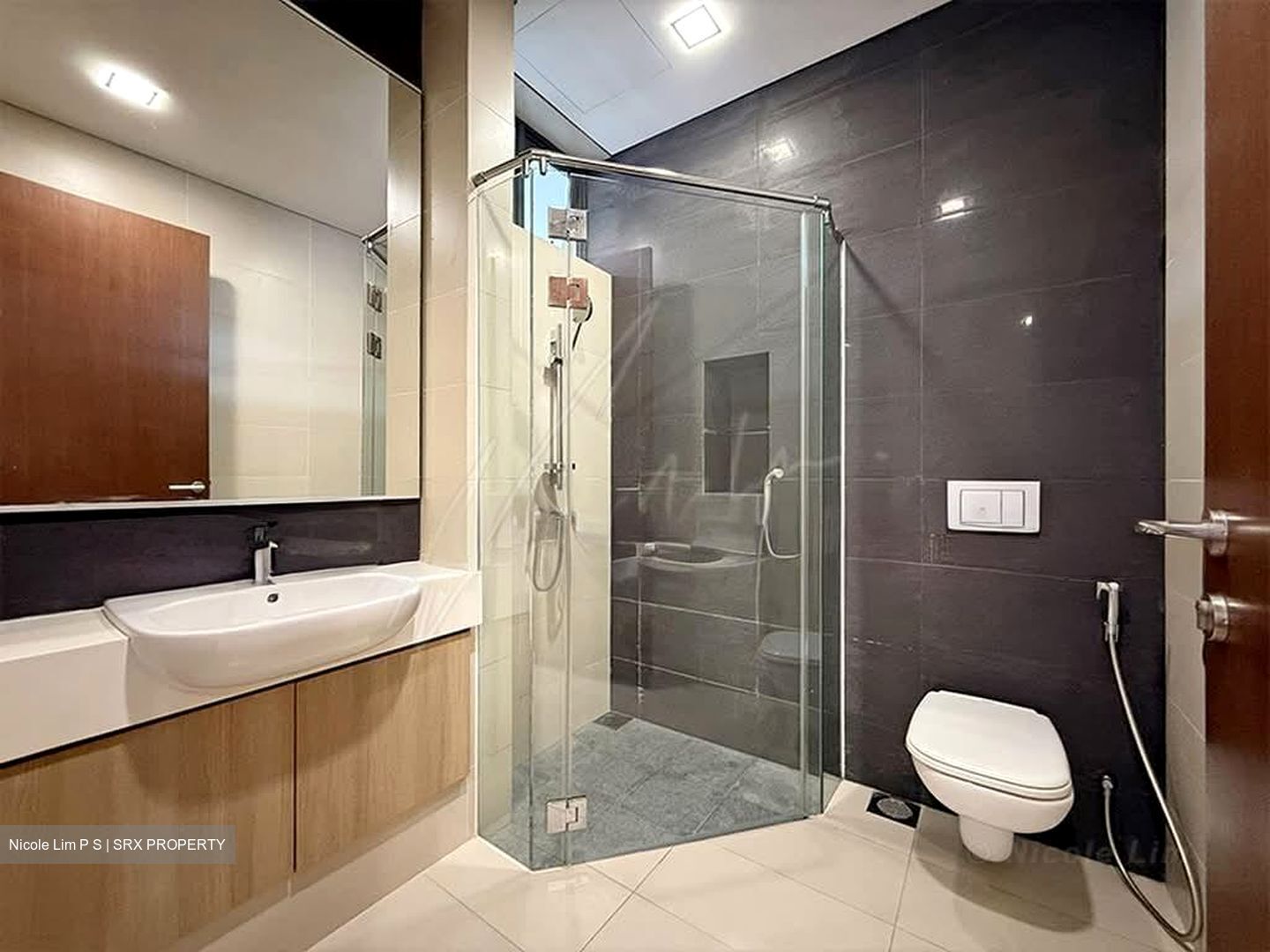 Serangoon Garden Estate (D19), Semi-Detached #601031821